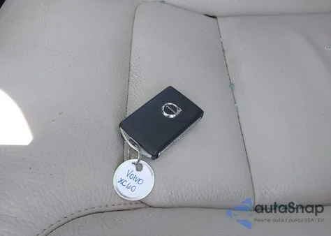 2022 Volvo Xc60 B5 Momentum из США, поврежденный, VIN YV4L12DKXN1081962